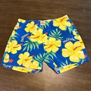 Hollister‎ Blue and Yellow Floral Shorts
